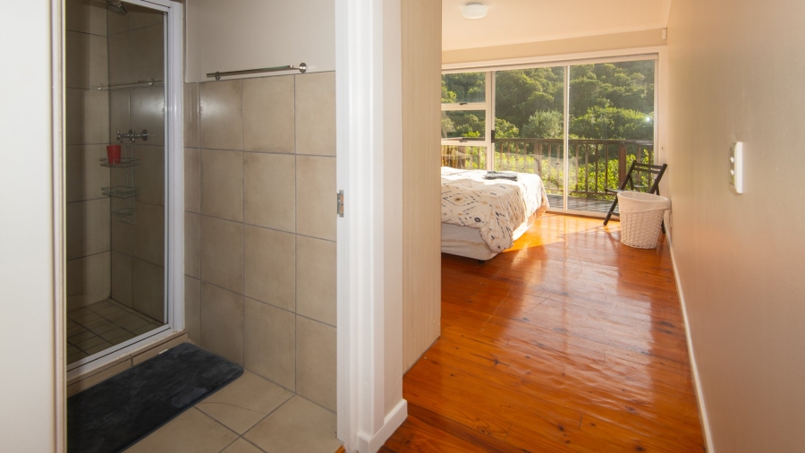 6 Bedroom Property for Sale in Nature On Sea Western Cape